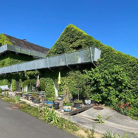 Wohnen Zwischen Golf Und Therme Bad Waltersdorf Eksteriør billede